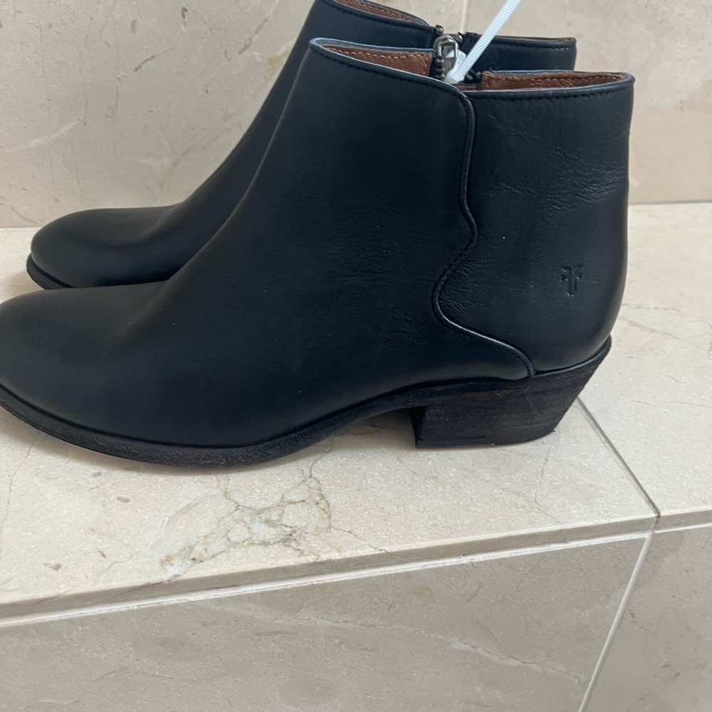 Frye leather booties - Picture 8 of 9